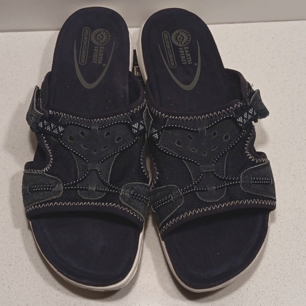 EARTH SPIRIT BLUE & WHITE SANDALS